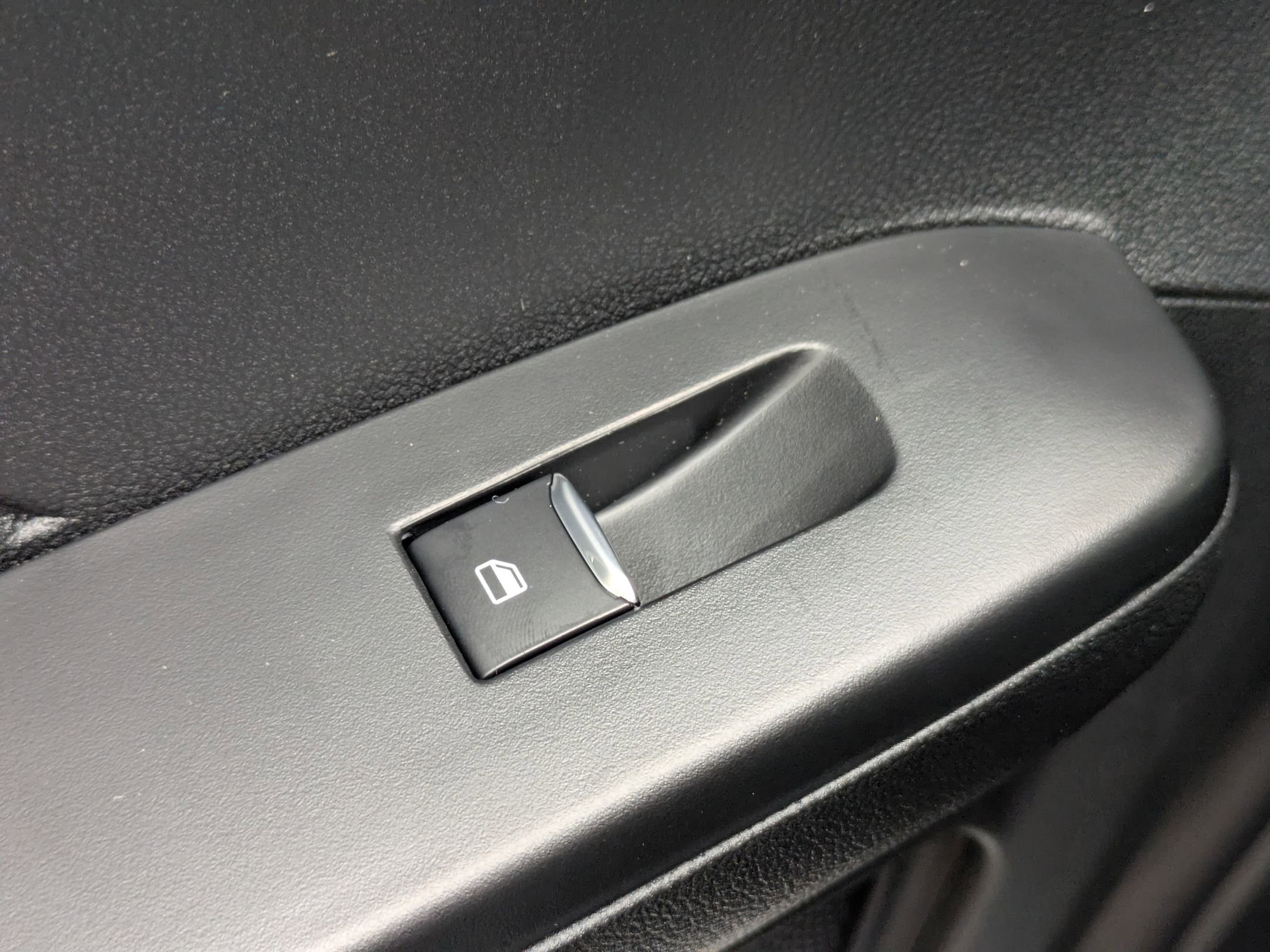 New 2025 Ford Escape ST-Line w/ Equipment Group 301A image 25