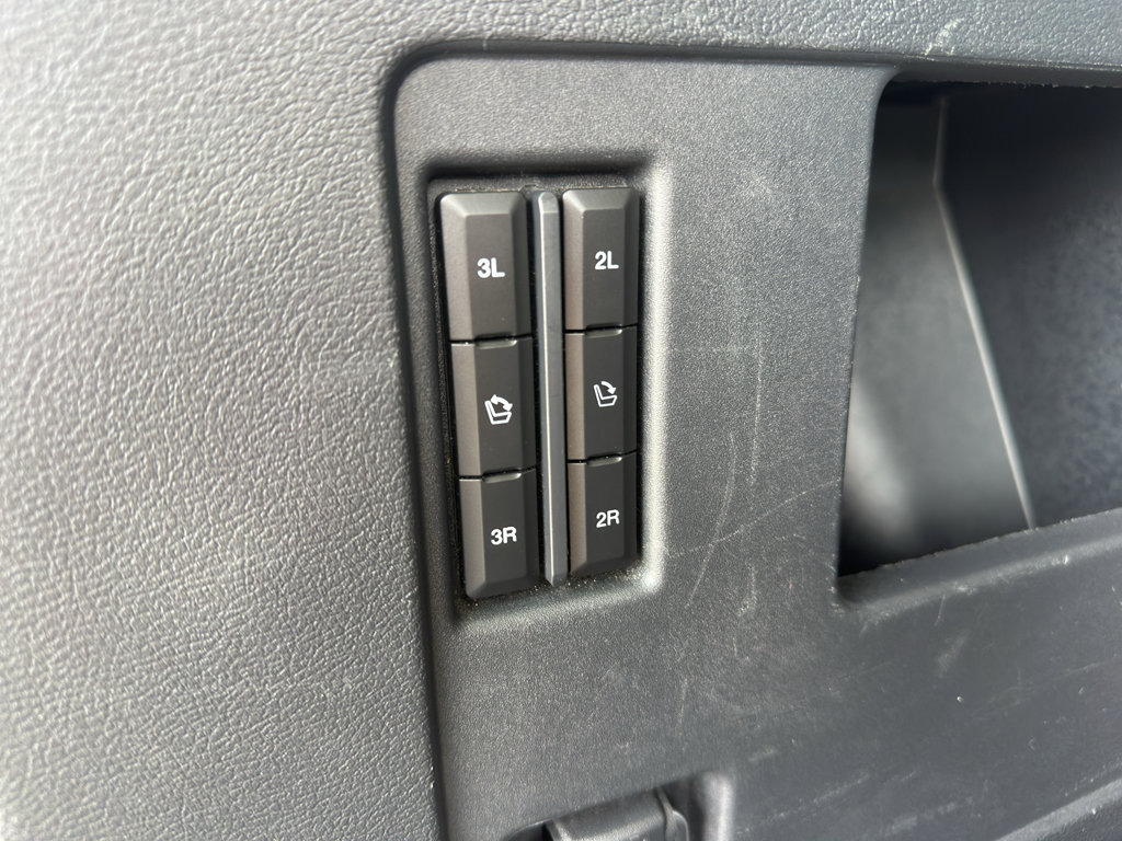 Used 2024 Ford Expedition Max XLT AWD/4WD image 36