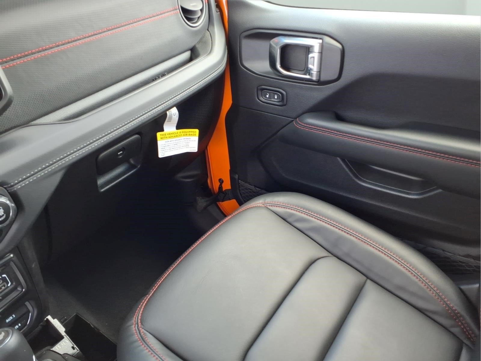 Used 2025 Jeep Wrangler Unlimited Rubicon AWD/4WD image 22