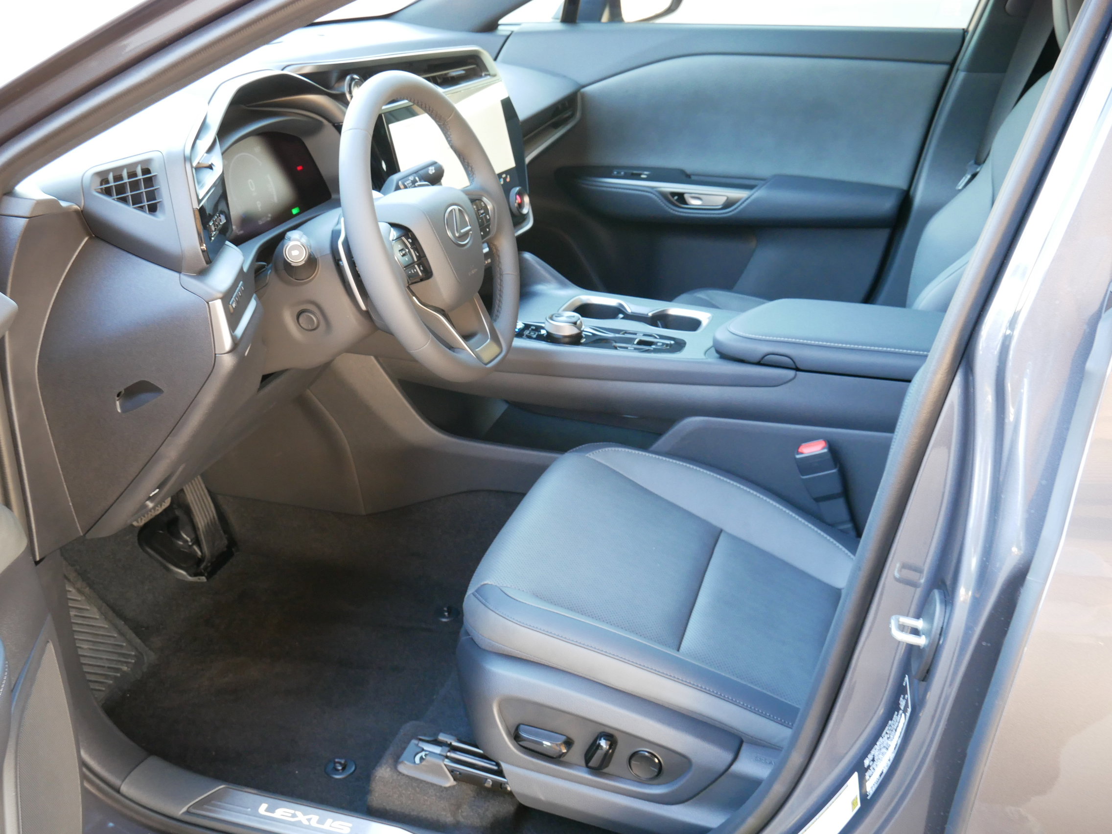 New 2026 Lexus RZ 450e 2WD image 4