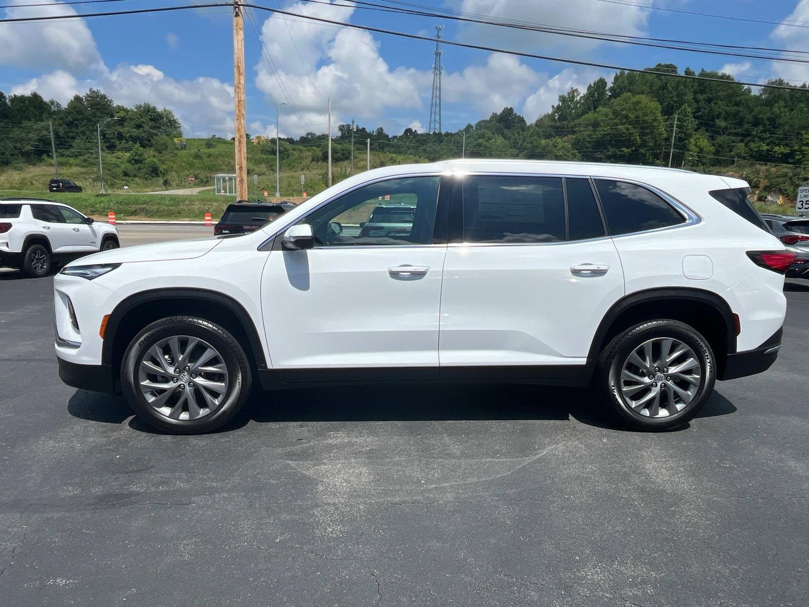 New 2026 Buick Enclave Preferred w/ Power Package image 7