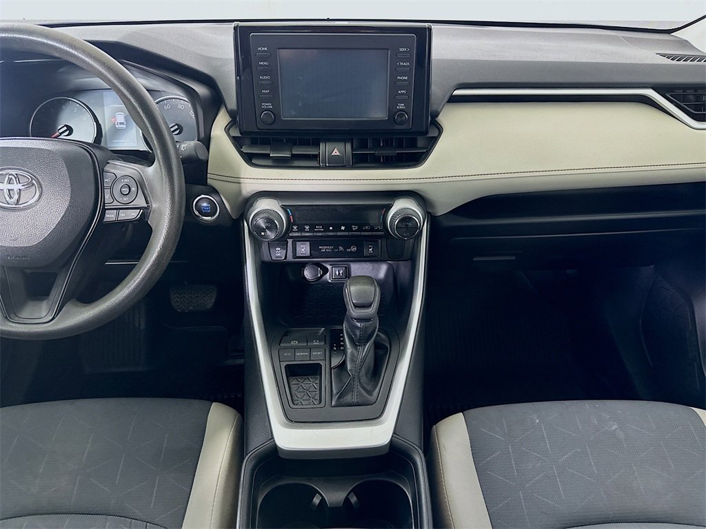Used 2019 Toyota RAV4 XLE image 18