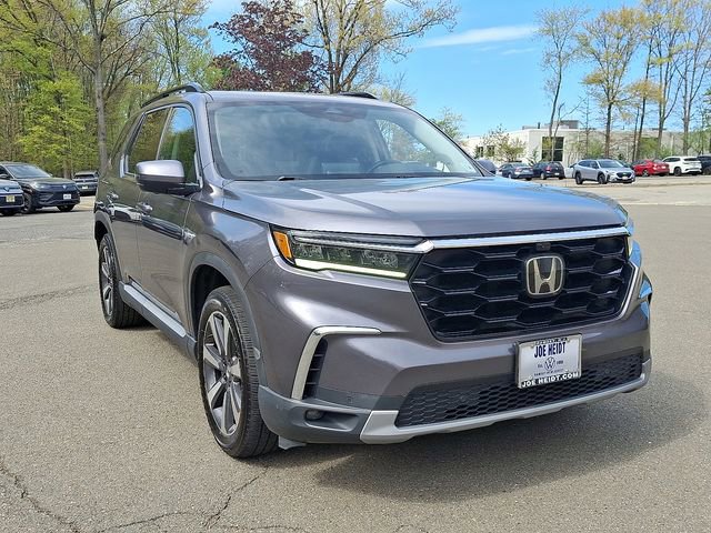 Used 2023 Honda Pilot Elite image 2