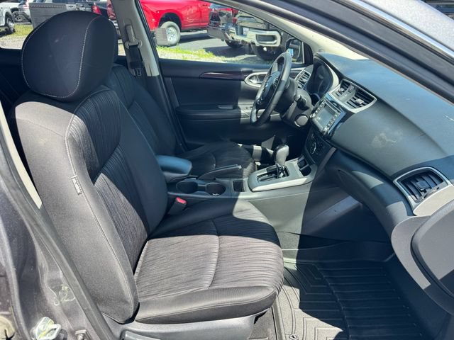 Used 2018 Nissan Sentra SV w/ Premium Package (P01) FWD image 11