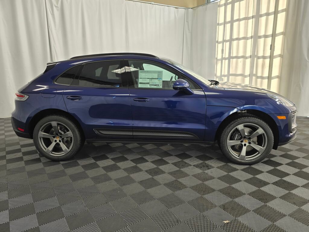 New 2026 Porsche Macan image 8