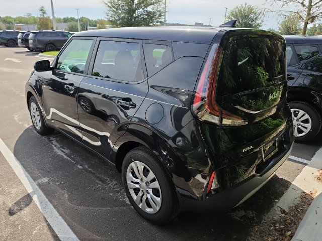 Certified 2025 Kia Soul LX FWD image 4
