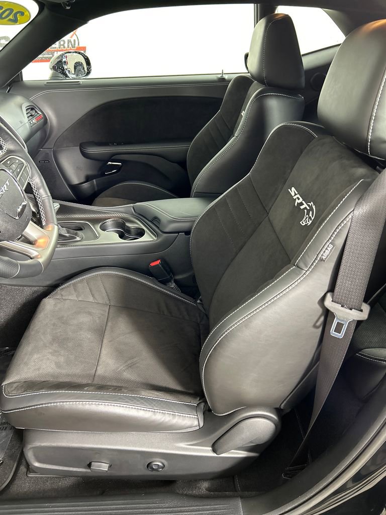 Used 2023 Dodge Challenger SRT Hellcat RWD image 12