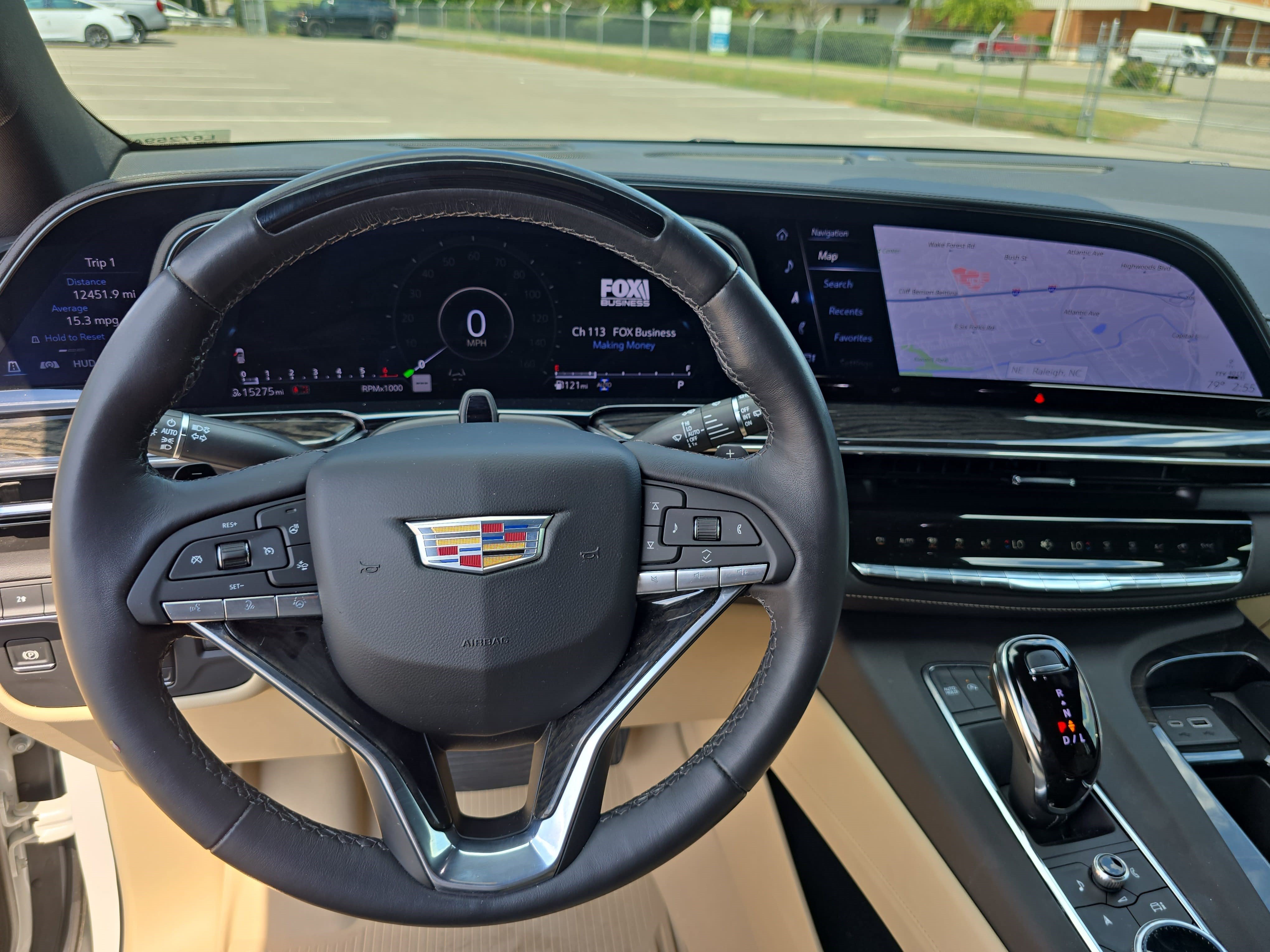 Used 2024 Cadillac Escalade ESV Premium Luxury w/ Performance Package AWD/4WD image 16