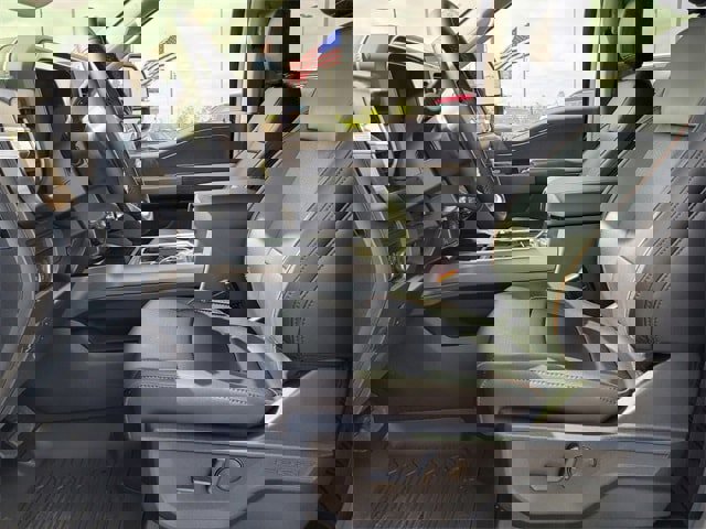 New 2025 Ford F250 Lariat w/ Lariat Ultimate Package image 32