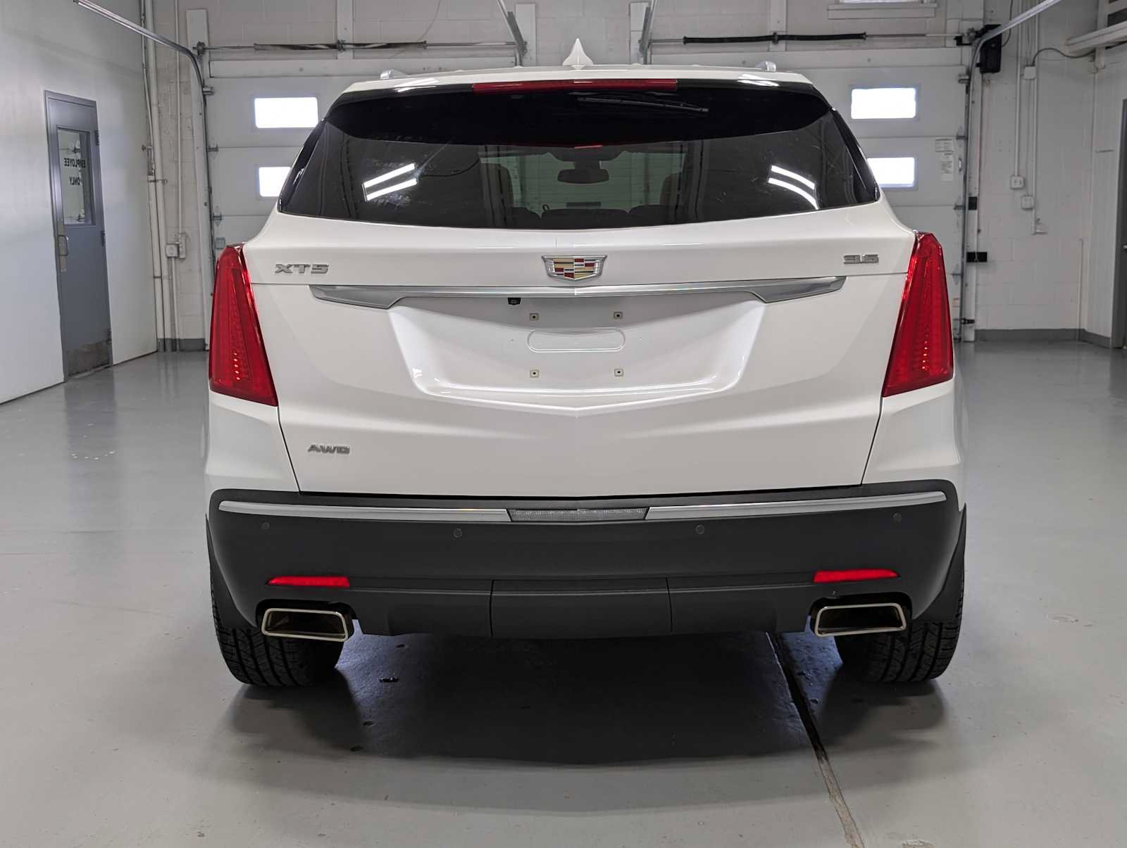 Used 2019 Cadillac XT5 Luxury AWD/4WD image 9