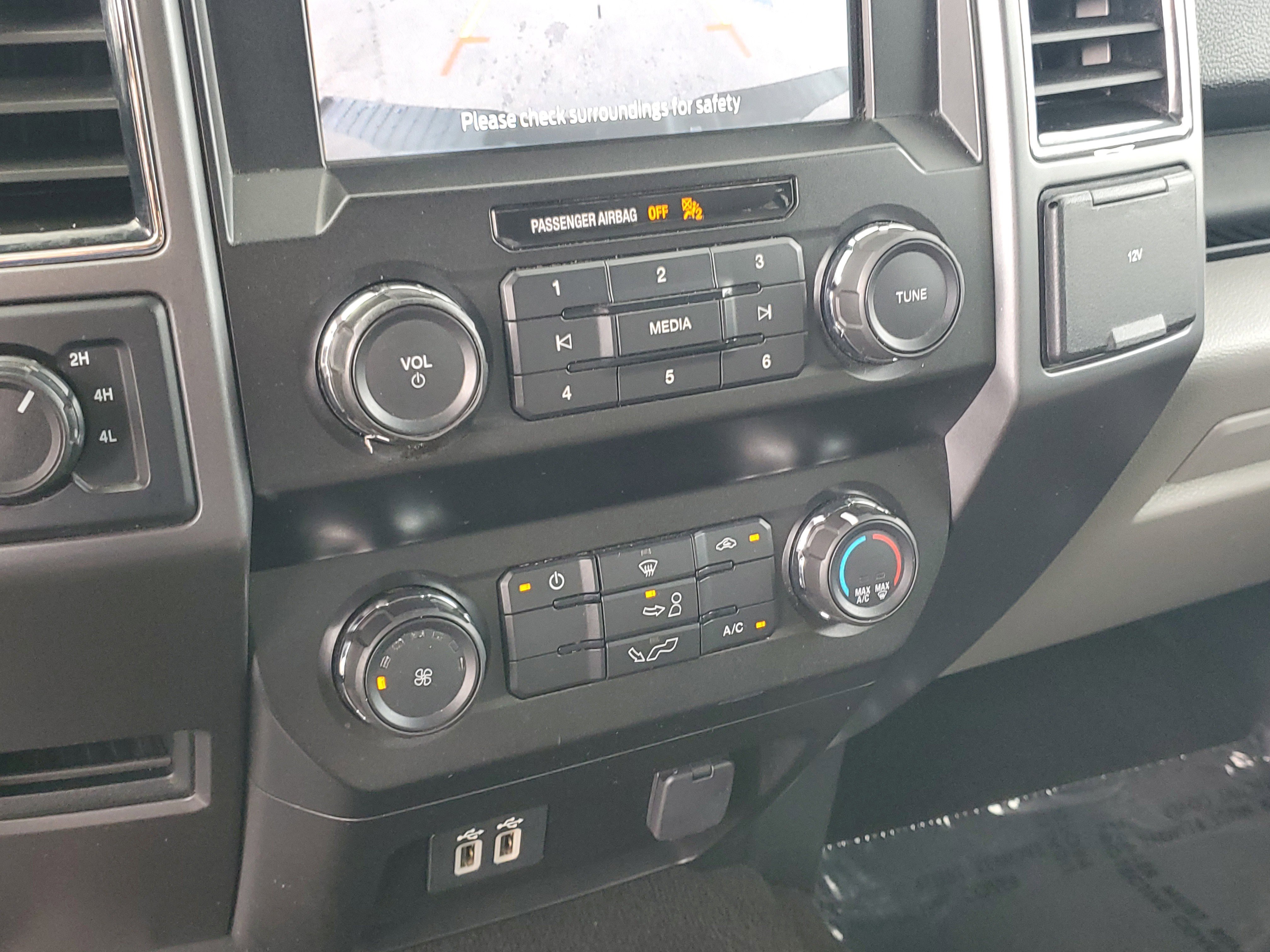 Used 2020 Ford F150 XLT image 23