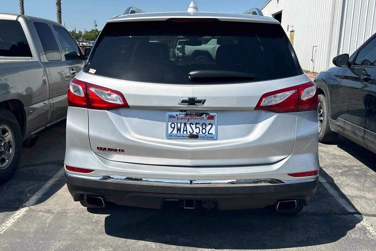 Used 2020 Chevrolet Equinox Premier w/ Premier Redline Edition FWD image 6