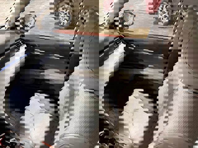 Certified 2022 Toyota Camry XLE w/ Navigation Package image 32