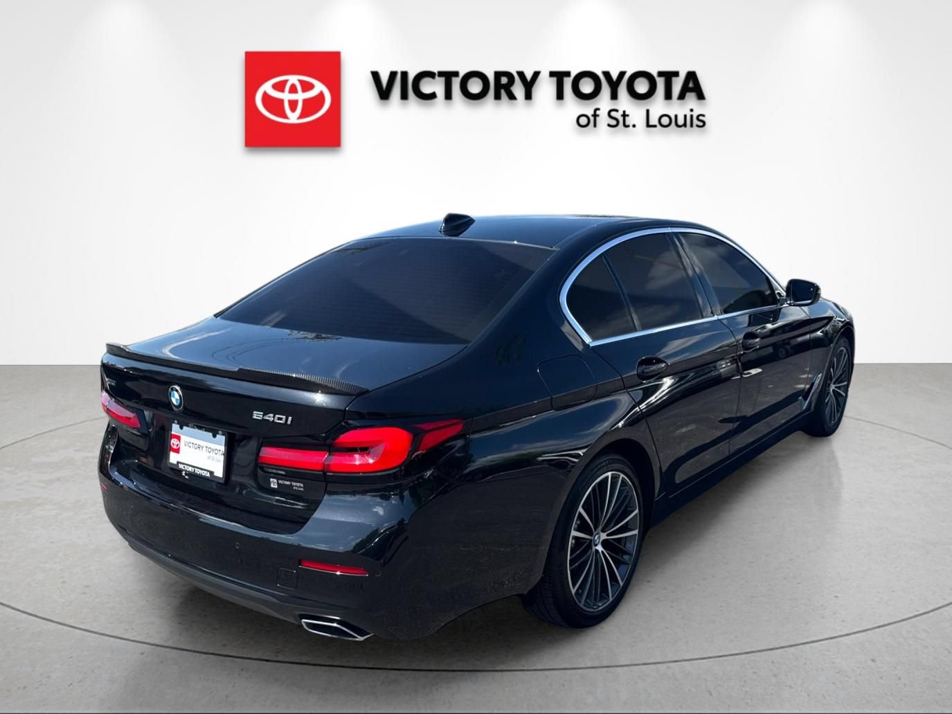 Used 2021 BMW 540i xDrive w/ Premium Package AWD/4WD image 3