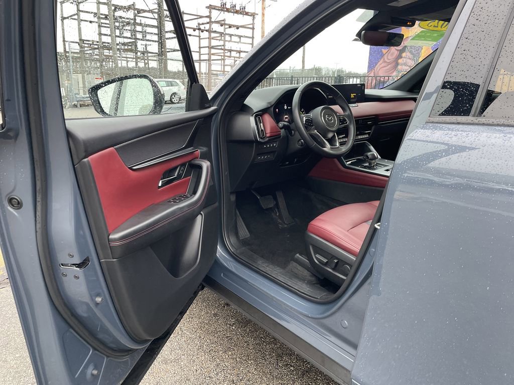 Used 2025 MAZDA CX-70 3.3 Turbo S w/ Premium Package image 14