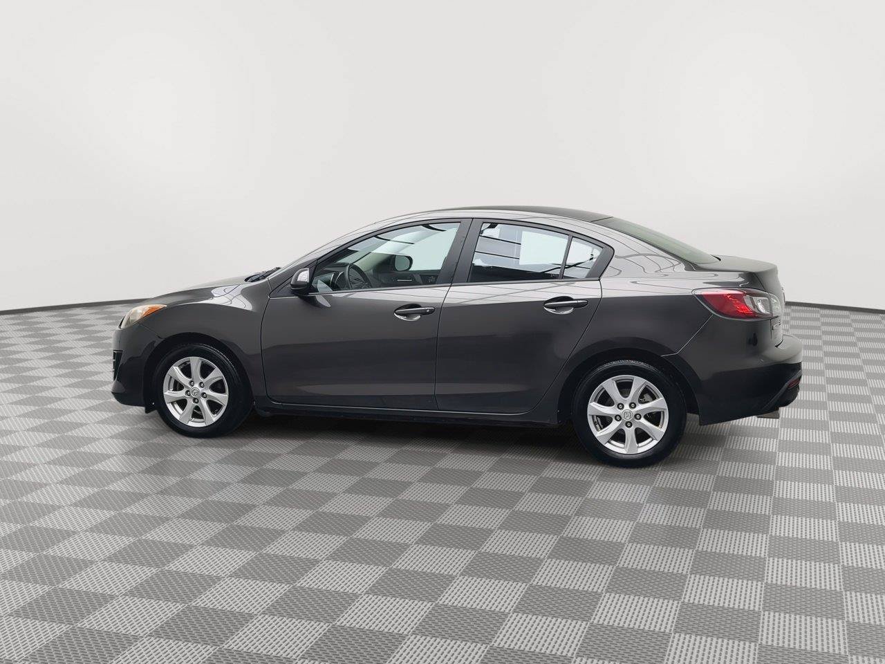 Used 2010 MAZDA MAZDA3 i Touring FWD image 27