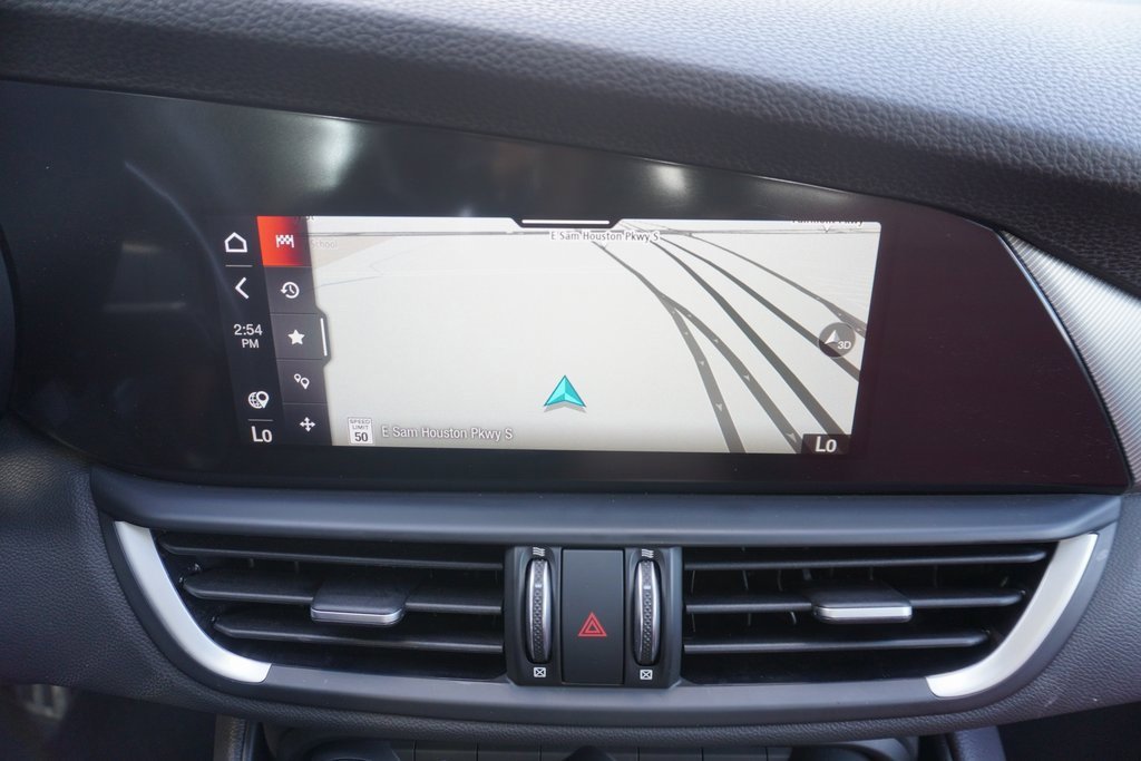 Used 2022 Alfa Romeo Giulia Veloce image 14