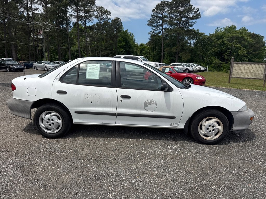 Used 1996 Chevrolet Cavalier Sedan FWD image 9