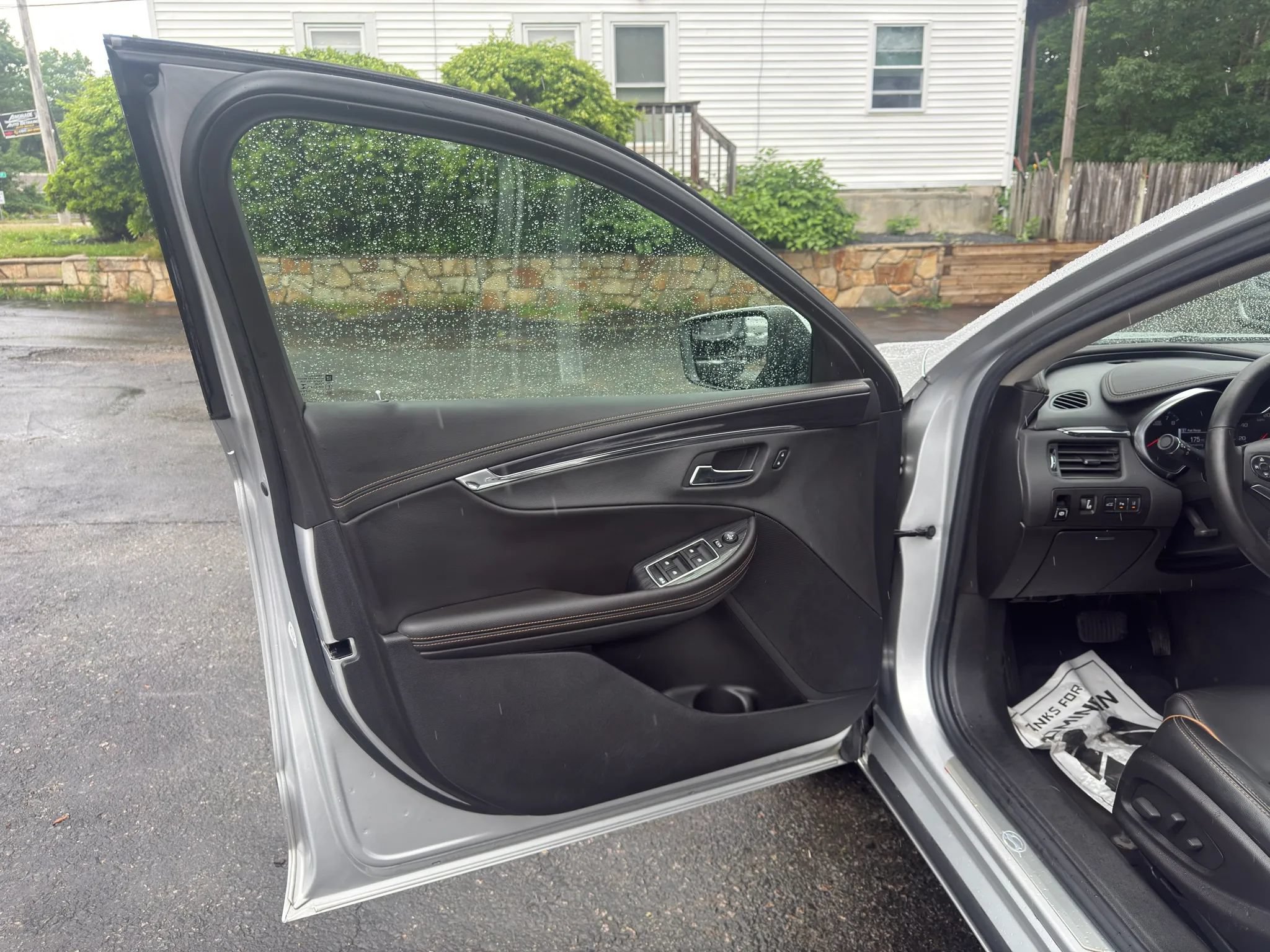 Used 2017 Chevrolet Impala Premier FWD image 15