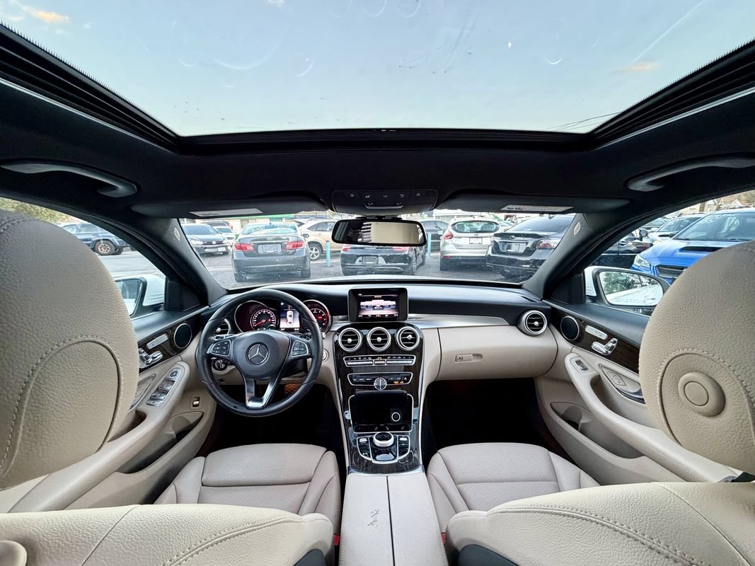 Used 2018 Mercedes-Benz C 300 4MATIC Sedan image 27