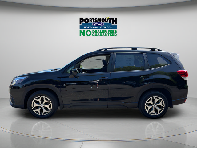 Used 2024 Subaru Forester Premium AWD/4WD image 2