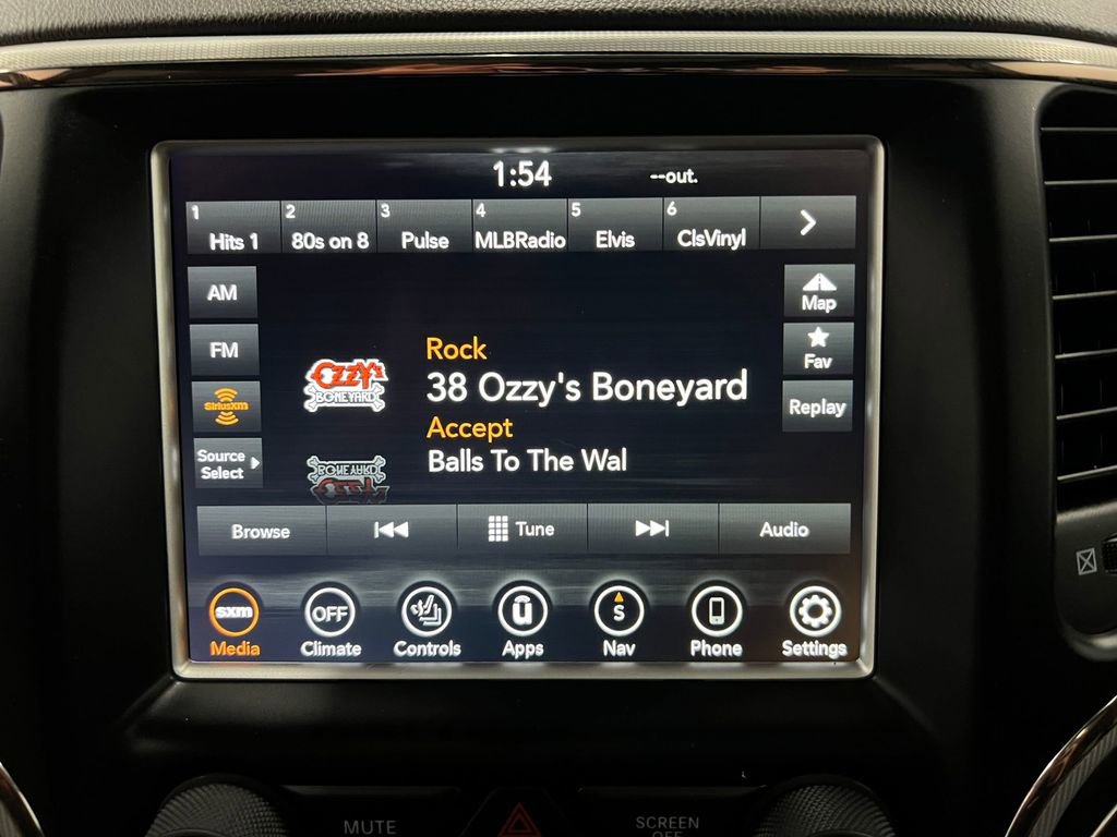 Used 2018 Jeep Grand Cherokee Summit w/ Skid Plate Group image 22