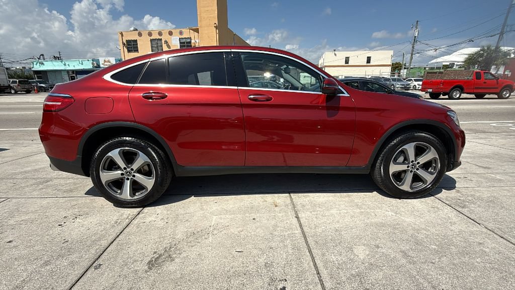 Used 2017 Mercedes-Benz GLC 300 4MATIC Coupe image 16