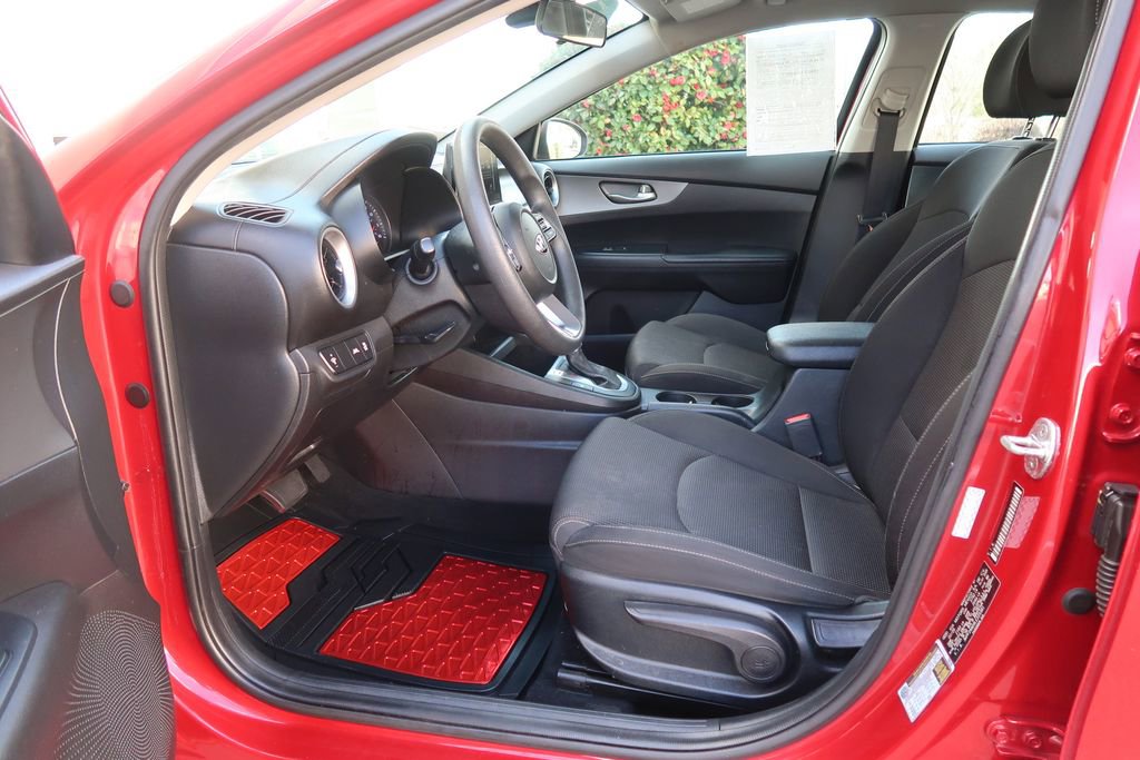 Used 2020 Kia Forte LXS image 10