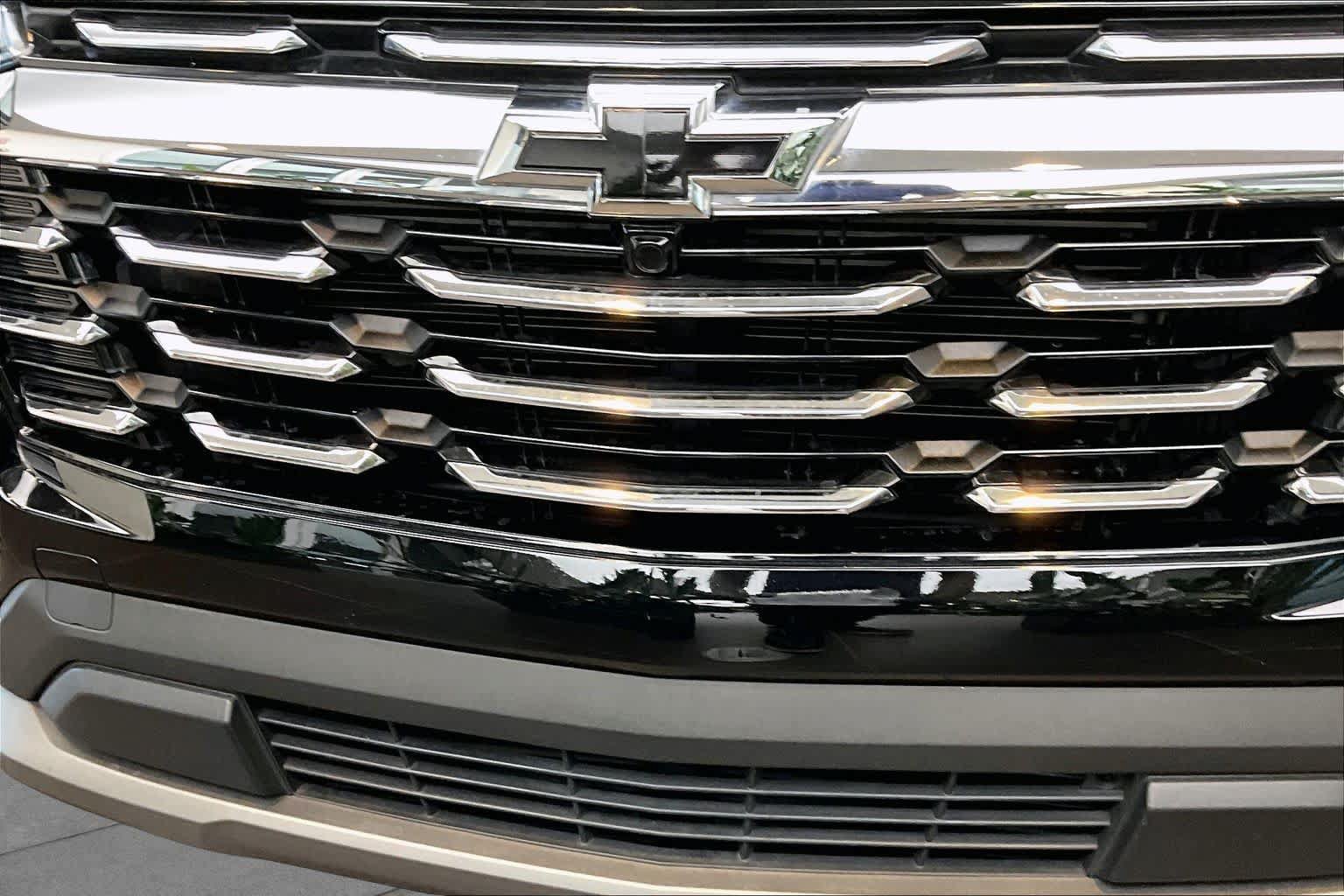 Used 2025 Chevrolet Equinox LT FWD image 30