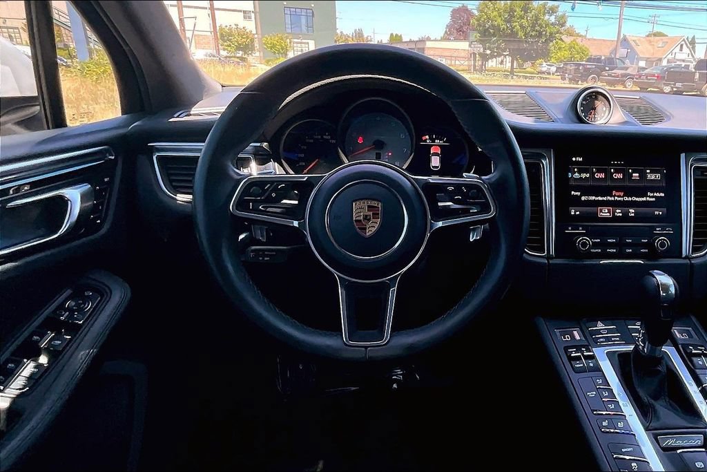 Used 2018 Porsche Macan S AWD/4WD image 7