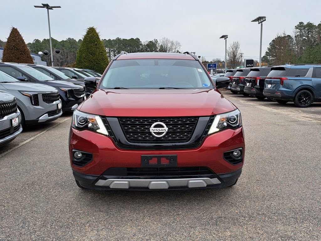 Used 2020 Nissan Pathfinder SL image 3