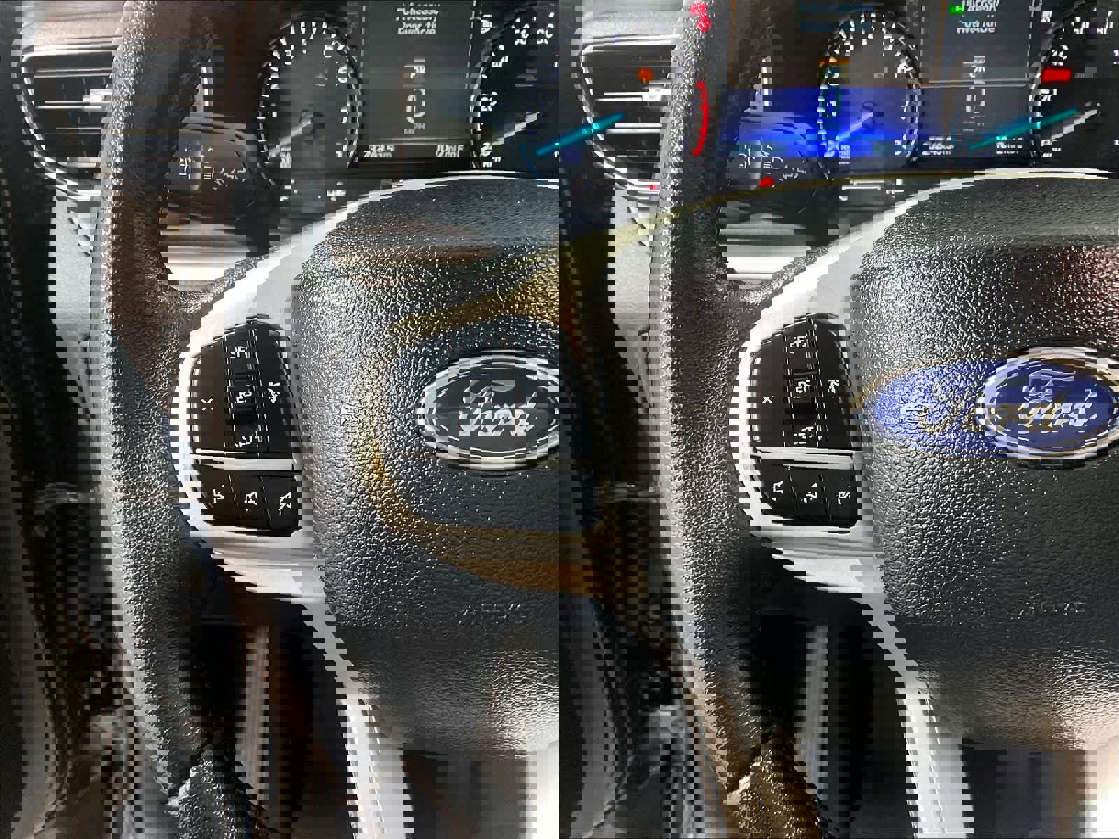 Used 2023 Ford Explorer XLT w/ Equipment Group 202A image 19