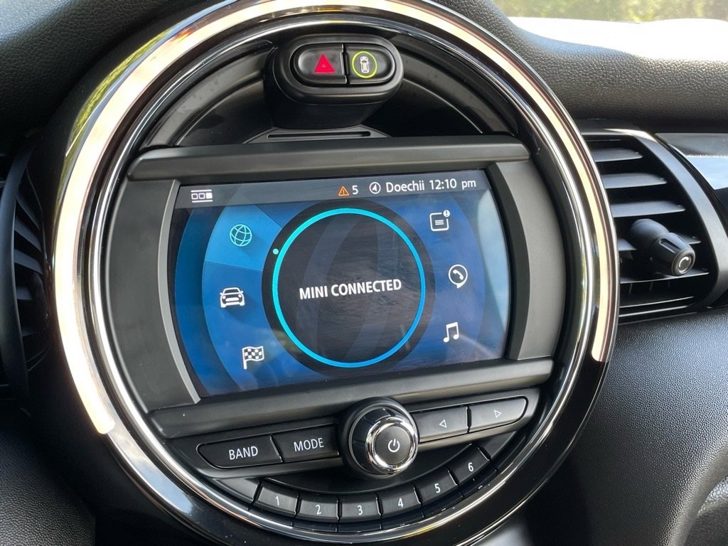 Used 2021 MINI Cooper S w/ 6.5" Touchscreen Package image 10