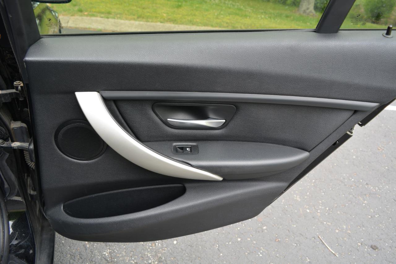 Used 2013 BMW 328i Sedan RWD image 14