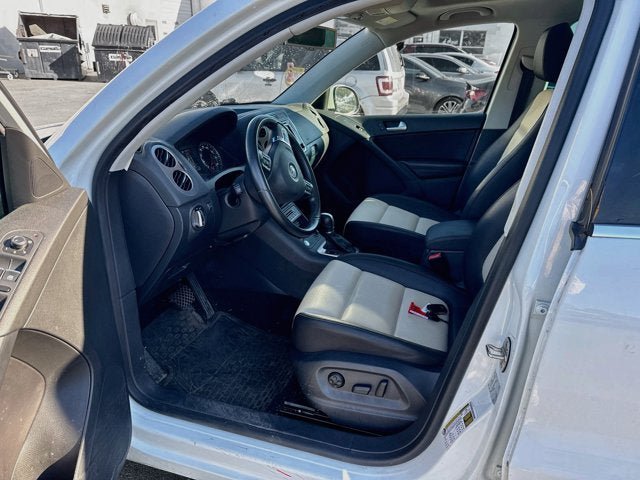 Used 2017 Volkswagen Tiguan Wolfsburg Edition AWD/4WD image 9