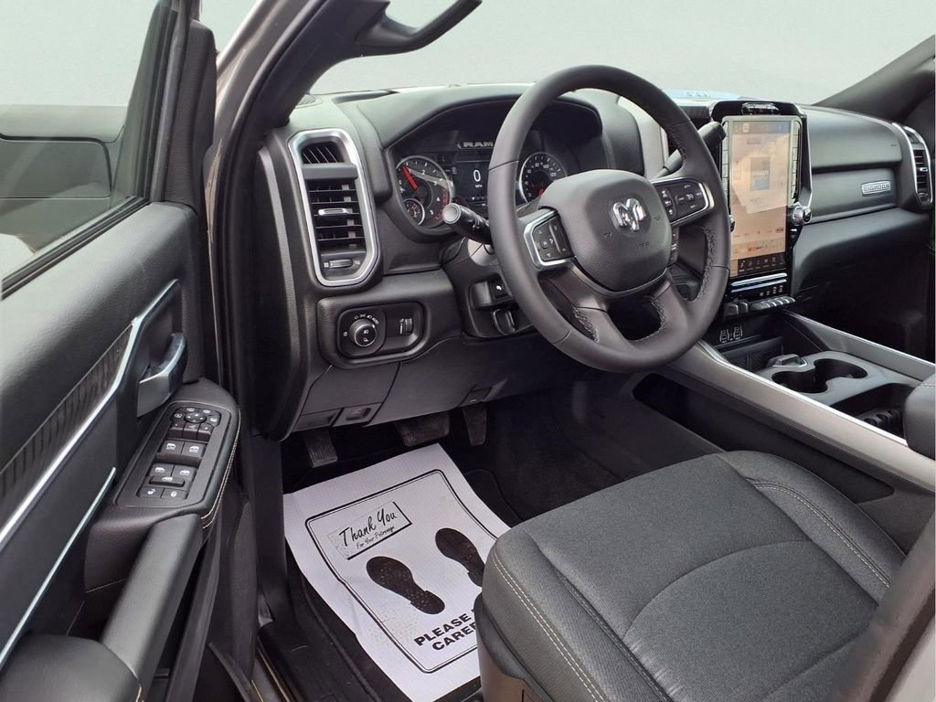 New 2026 RAM 2500 Big Horn AWD/4WD image 6