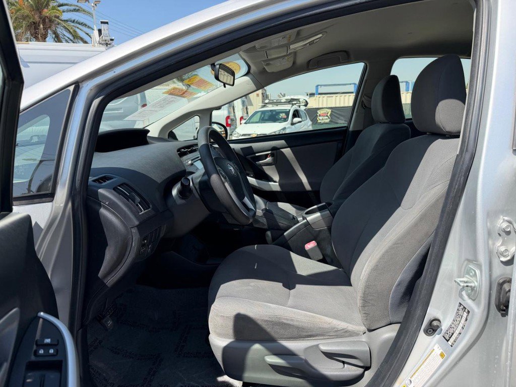 Used 2013 Toyota Prius Two image 17