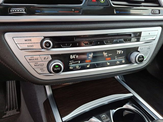 Used 2020 BMW 745e xDrive image 17