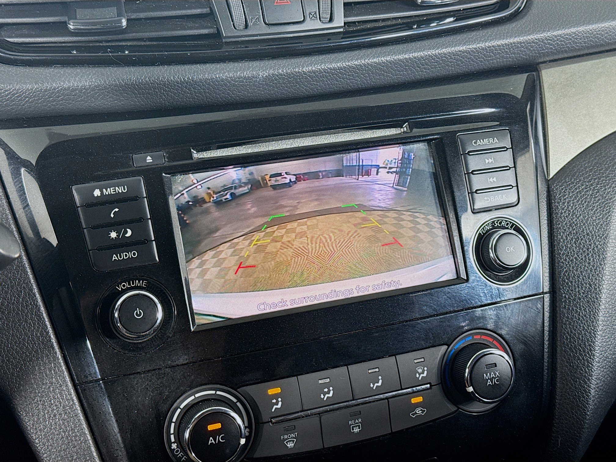 Used 2019 Nissan Rogue Sport S image 19