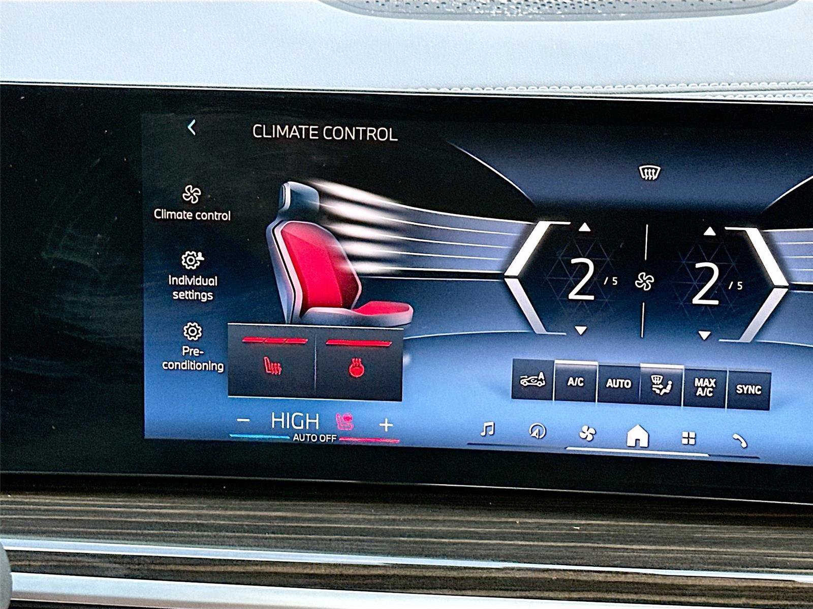 Certified 2024 BMW X5 xDrive40i w/ Parking Assistance Package image 20