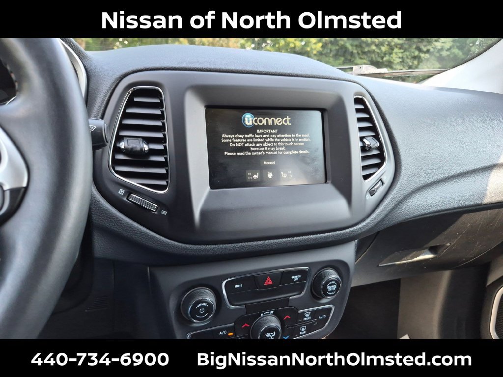 Used 2019 Jeep Compass Latitude w/ Popular Equipment Group AWD/4WD image 18
