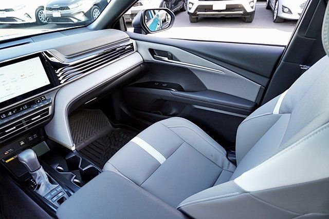 Used 2026 Toyota Camry SE w/ Multimedia Upgrade Package FWD image 21