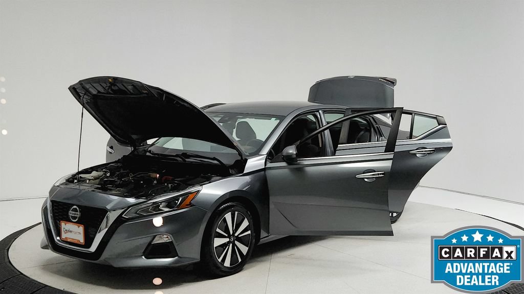 Used 2022 Nissan Altima 2.5 SV FWD image 12