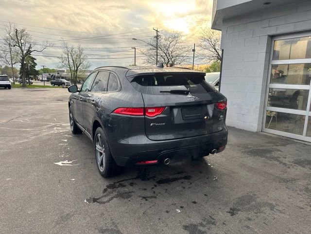 Used 2019 Jaguar F-PACE S AWD/4WD image 4