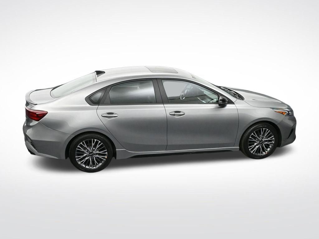 Used 2022 Kia Forte GT-Line w/ GT-Line Premium Package image 21