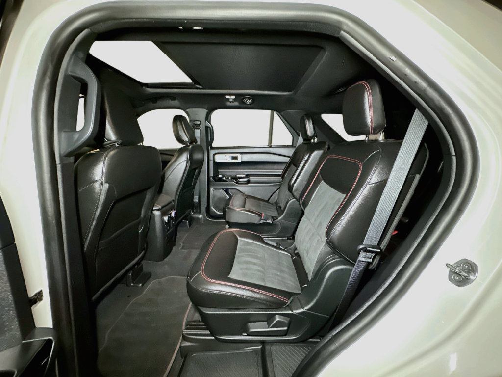 Certified 2022 Ford Explorer ST-Line AWD/4WD image 29