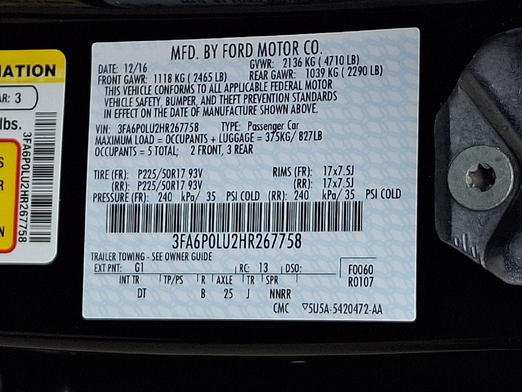 Used 2017 Ford Fusion SE FWD image 28