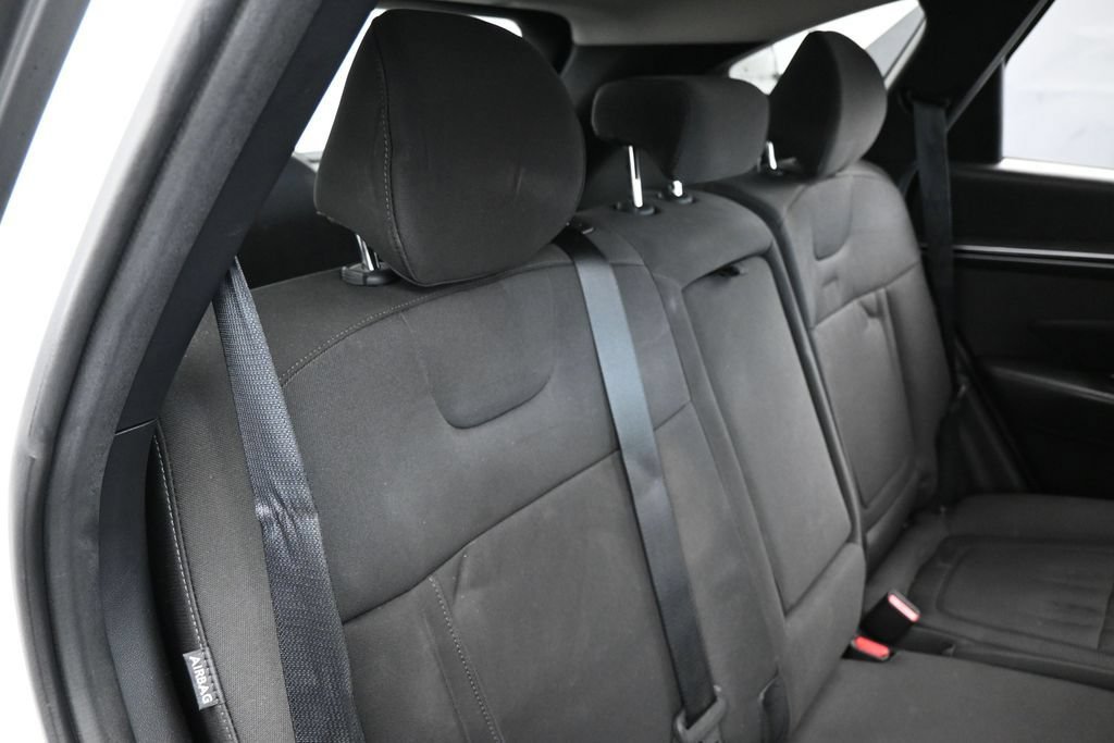 Used 2024 Hyundai Tucson SE FWD image 33