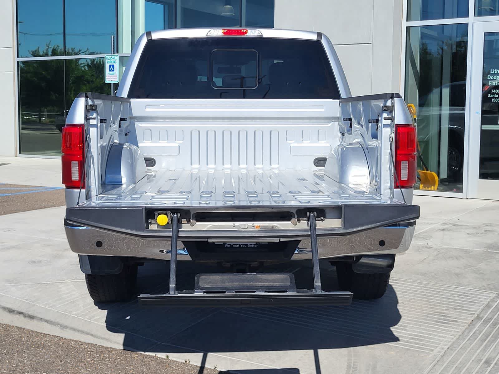 Used 2019 Ford F150 Lariat w/ Equipment Group 502A Luxury AWD/4WD image 32