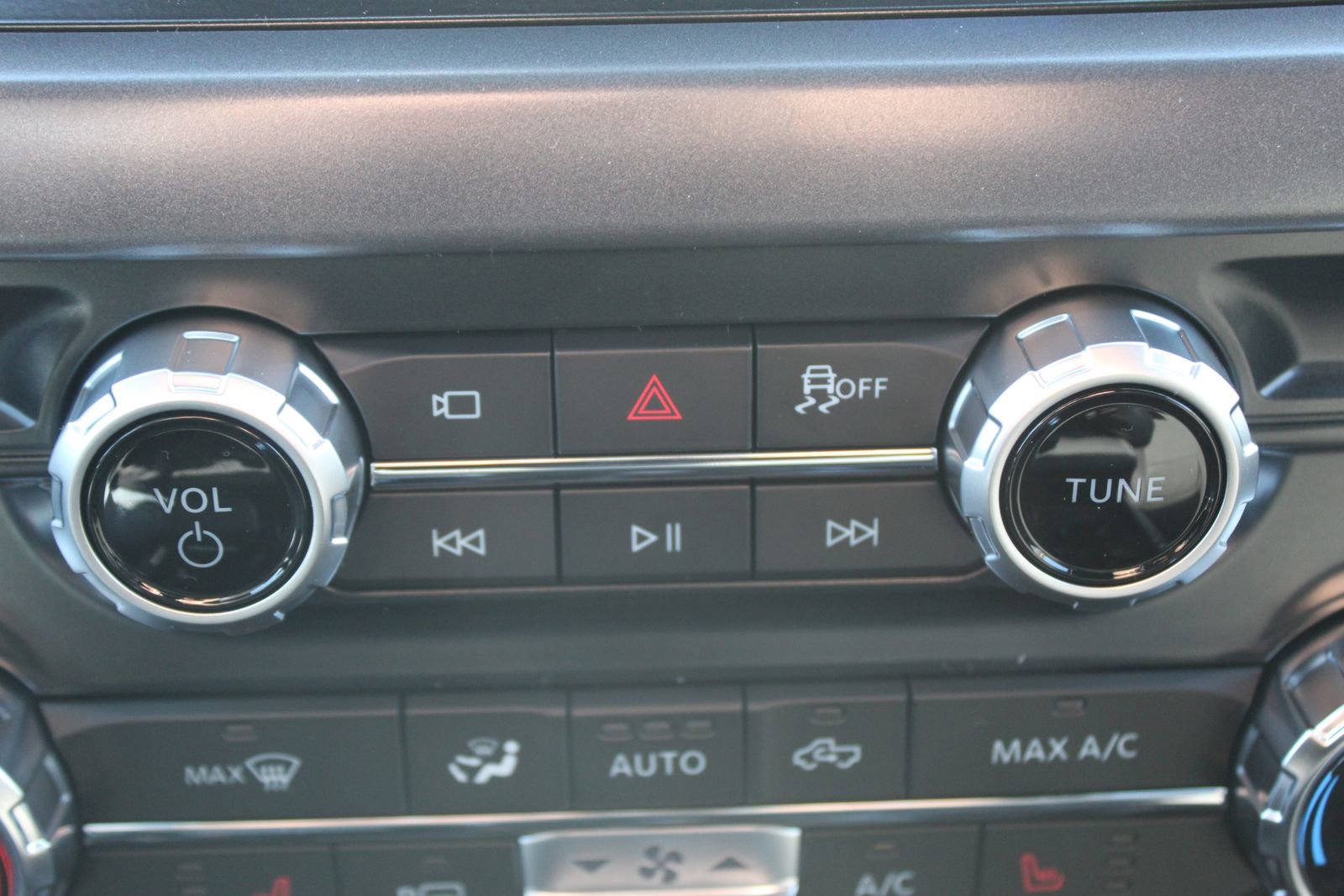 New 2026 Ford F150 XLT w/ Equipment Group 302A MID image 40